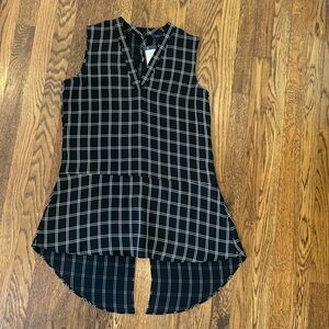 NWT Tommy Hilfiger Black and Ivory Windowpane Top